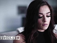 Hot intern fucks political idol in raw sex tape