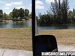 Busty milf spotted on streets hints at steamy pickup