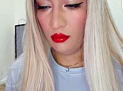 watch this trans cam girl try her new outfit