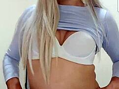 watch this trans cam girl try her new outfit
