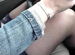 Whoa sexy milf frina pulls over 🚗 fingers her hairy wet pussy till squirting orgasm on roadside!