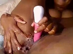 you watch me rub my juicy pussy til i squirt hard screaming