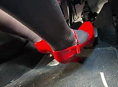 PEDAL PUMPING HEELS To Office Fetish Rush!