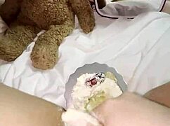 My kinky 18yo virgin stepsis rubs creamy cake on pussy