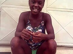 crazybitch keeps twerking wildly to that nigeria afro music beat