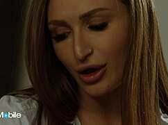 redhead masseuse why not grab client's thick cock n suck it deep?