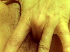Ditalino di Grandissima Troia Italiana Bitch Milf Fingers Pussy