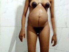 pregnant stepmom bathes begging can you fuck me