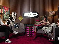 Pornstars bree mills and lana small try naughty gigs
