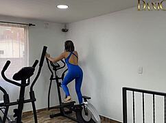 damn this latina from the gym takes my buddy's huge cock everywhere 😍