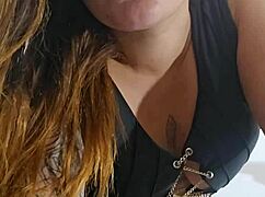 Her armpit fetish makes him cum watching her sweat?