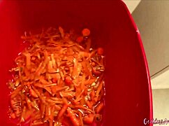 Hey, peeing on these carrots for your dinner? 😏🥕💦