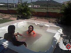 bareback jacuzzi fuck with lover blowjob doggy at in-laws