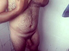 peek at me hidin in shower jerkin off cummin all over my sexy legs
