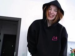 😍 Redhead babe's crazy deepthroat on monster cock during home casting interview!