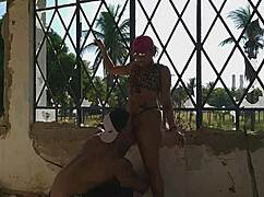 ksal hot invades xuxa's old site, fucks on porch and kitchen as street sees all