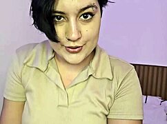 Meu primeiro video pov: brunette latina strips lingerie to finger shaved pussy
