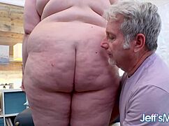 yo fleshy bbw lacie smith's fat pussy gets toyed hard by masseur 😋🍑💦