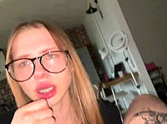 wanna see this californian babe suck dick on day 6 of her 30-day challenge?