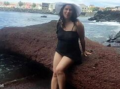 Curvy Lady In Sexy Clothes Masturbates Beach Photoshoot