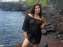 Curvy Lady In Sexy Clothes Masturbates Beach Photoshoot