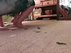 Giantess Dawn spots army and saves herself in silly fantasy crush!