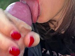 i found this brunette flashing cameltoe then deepthroating my cock outdoors