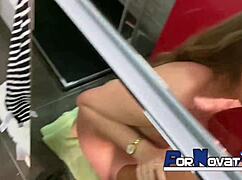 Pornovatas preciosa joven europea julia maze follando en la ducha con victor bloom