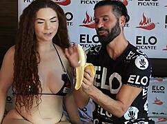 Brina scarlett acepta los desafios en el cuarto picante