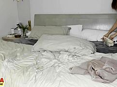 Laura camila 18 year old colombian teen first time creampie in casting