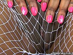 british milf bounty finger fucks her pink pussy