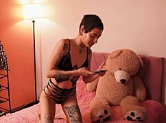 Want To Invite Cute Colombian Girl For First Fuck